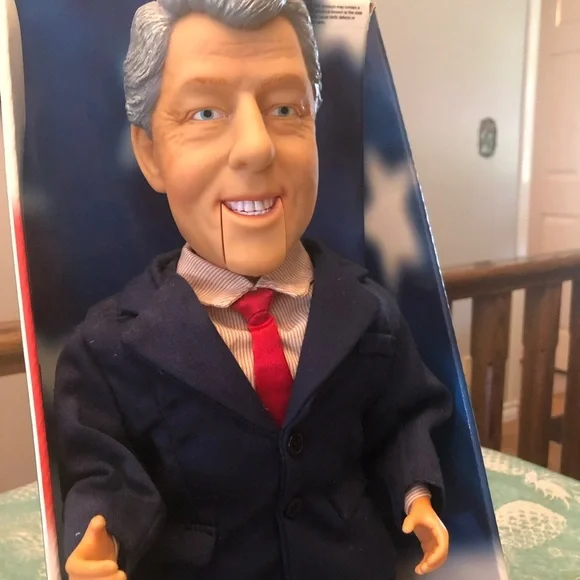Bill Clinton Dancing Machine - Picture 2 of 6